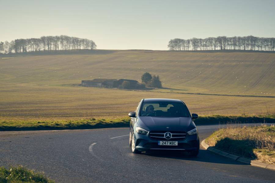  Mercedes-Benz B180 Sport (W247) 2019 года  (UK) (фото 30 из 40)
